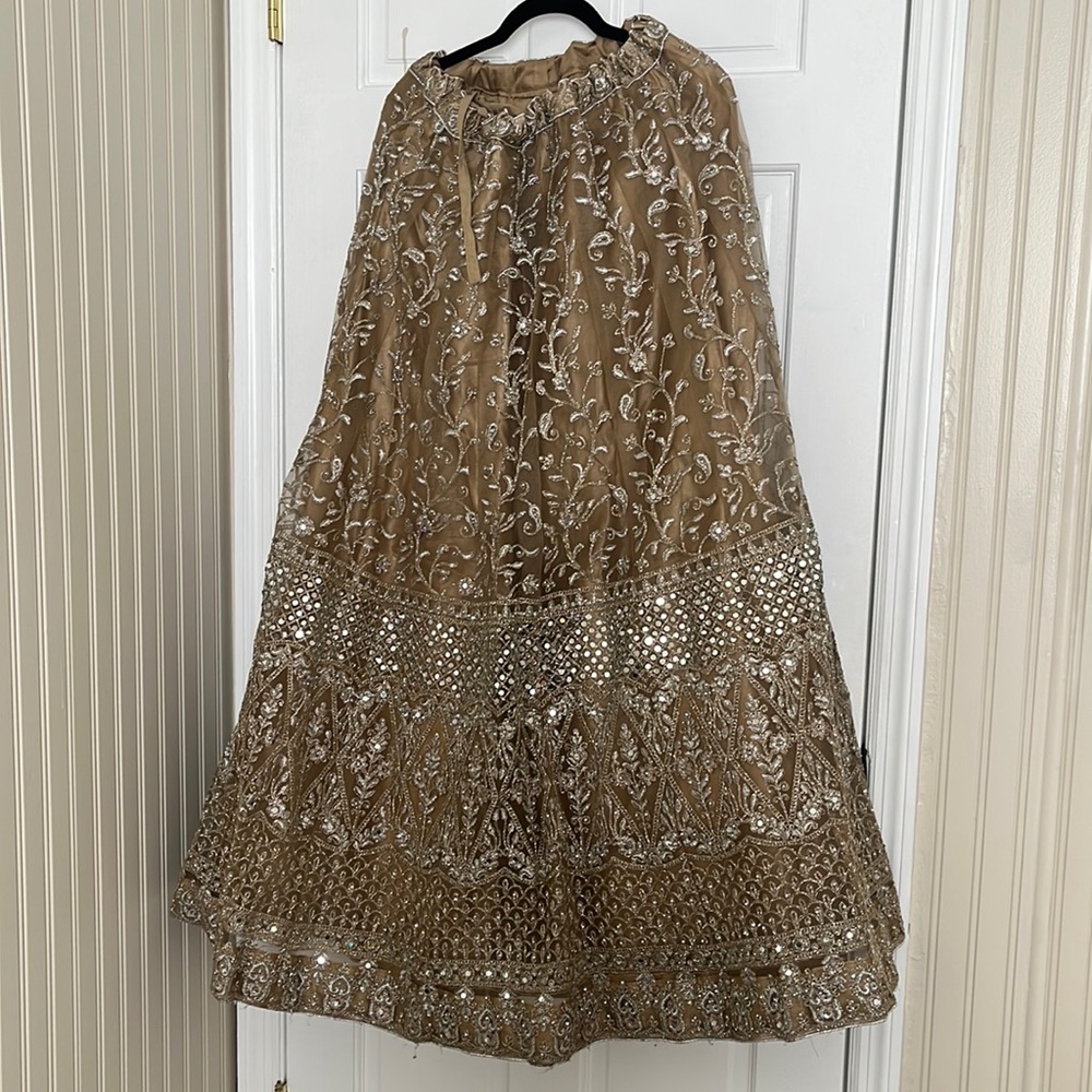Bronze color lehnga 3 piece like new